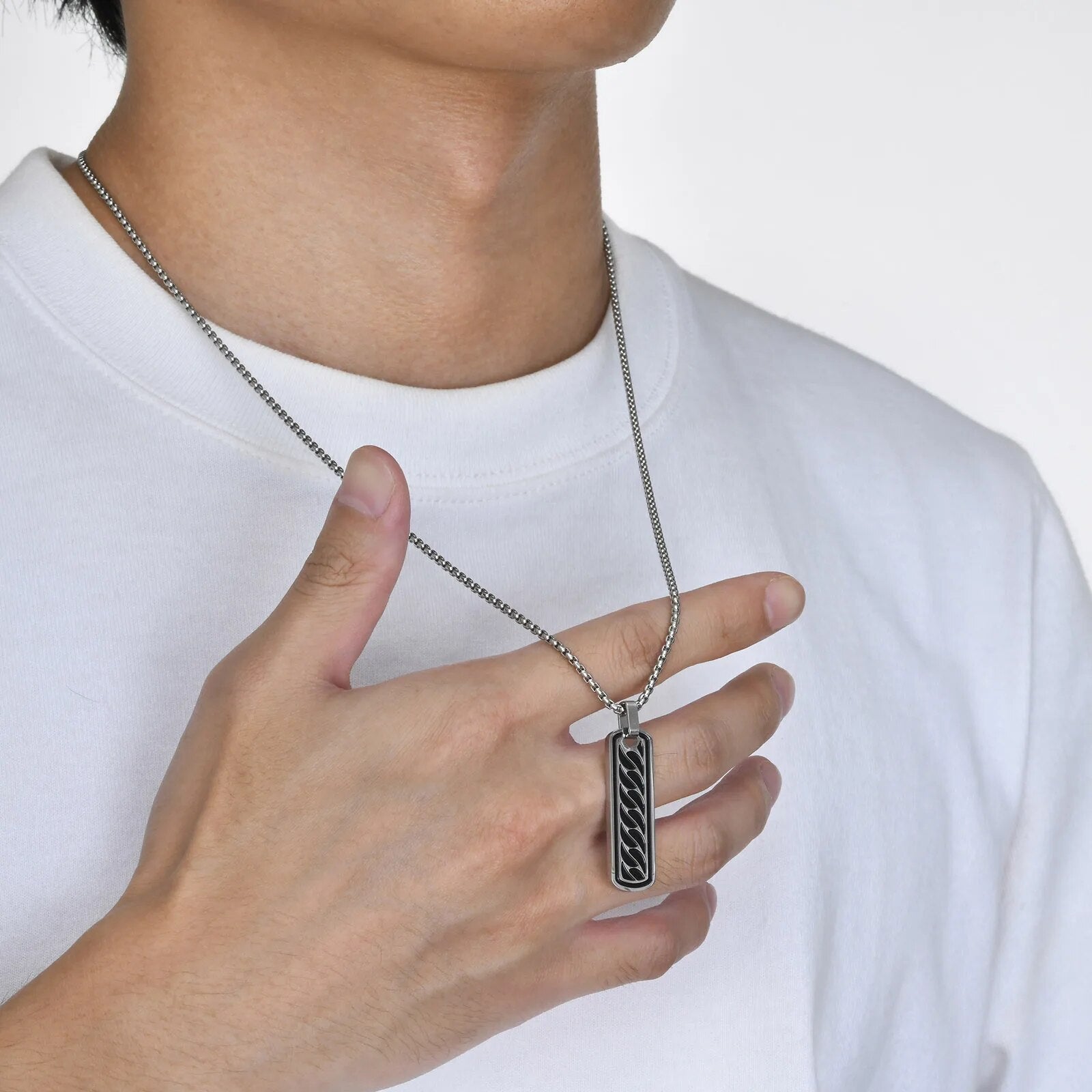 Men's Necklace with Textured Pendant