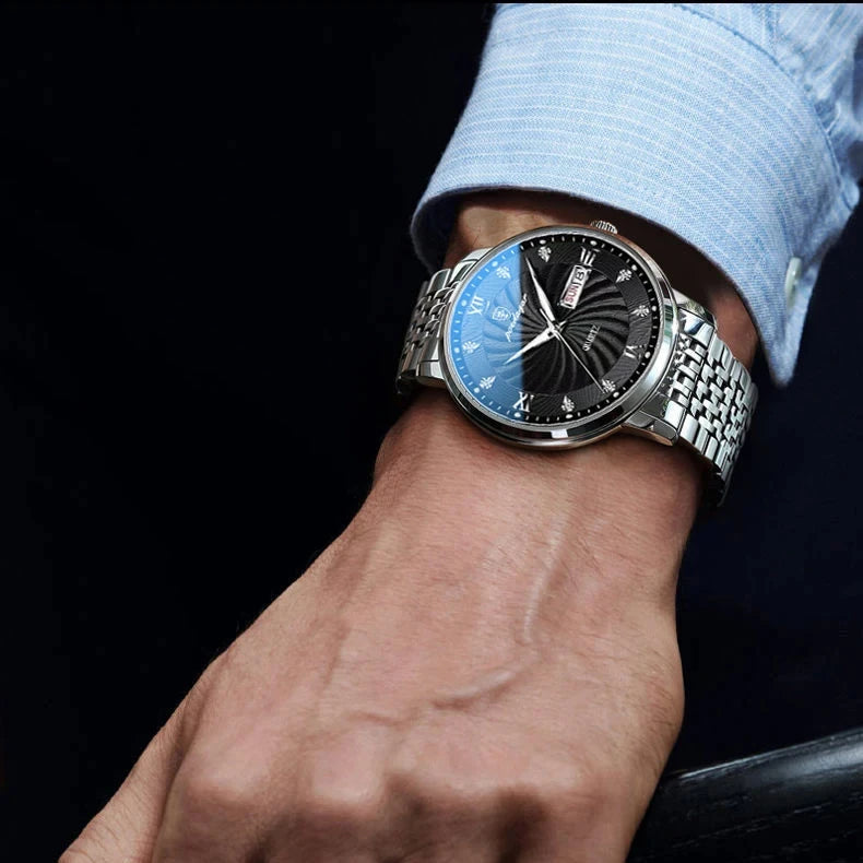 Two-tone quartz watch for men with black dial and stainless steel bracelet