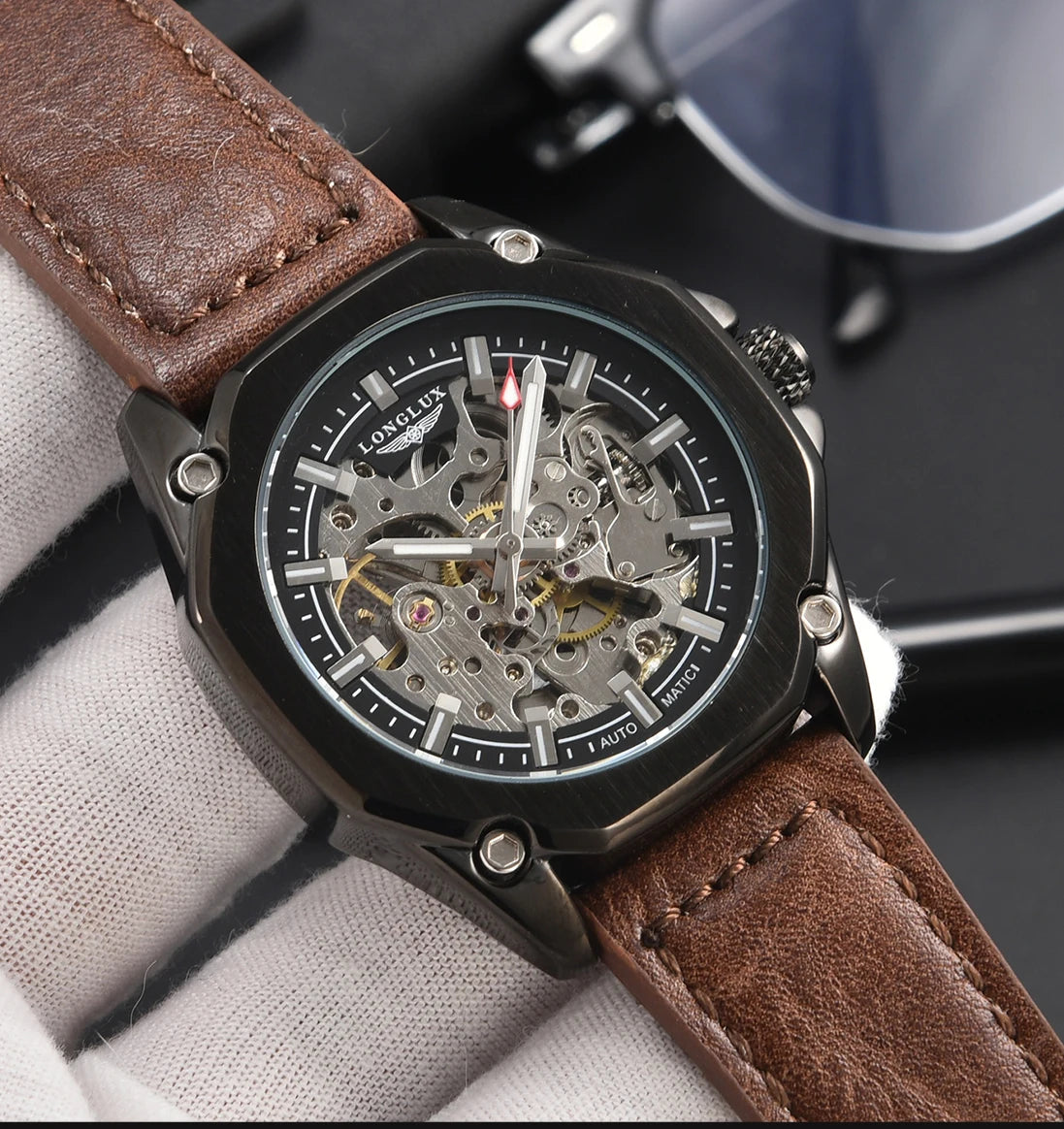 LONGLUX Spartan Leather